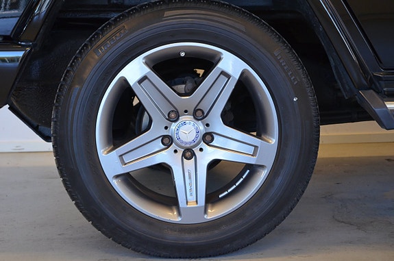 Mercedes-Benz G500 28 of 30