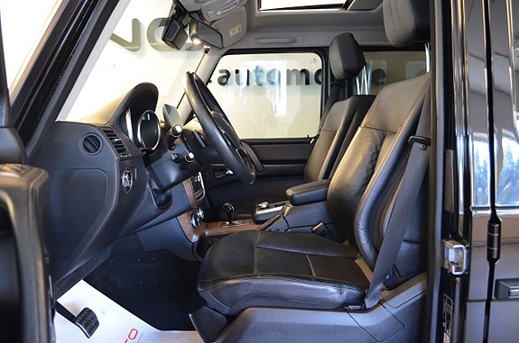 Mercedes-Benz G500 10 of 30