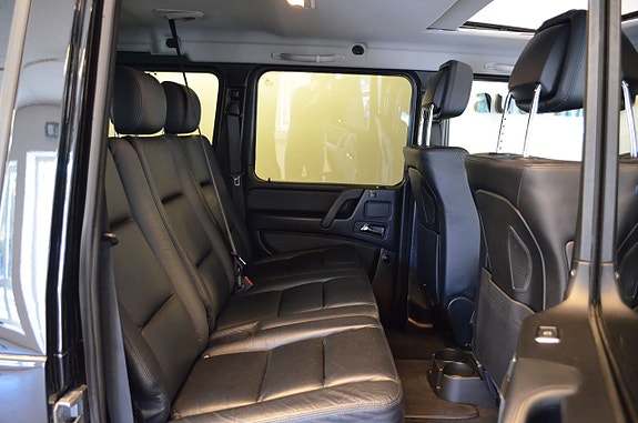 Mercedes-Benz G500 26 of 30