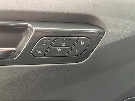 Kia EV9 12 of 16