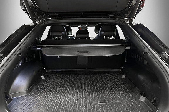 Kia EV6 8 of 23