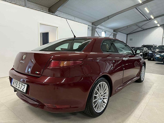 Alfa Romeo GT 7 of 20
