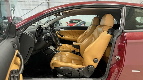 Alfa Romeo GT 18 of 20