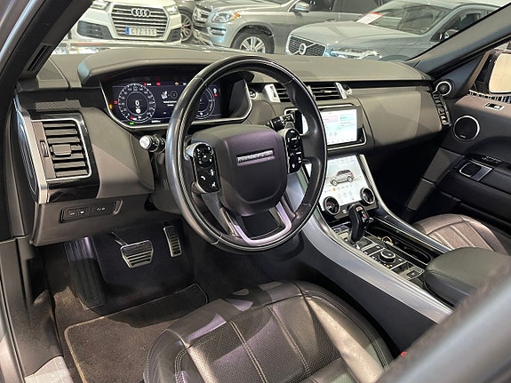Land Rover Range Rover Sport 10 of 30