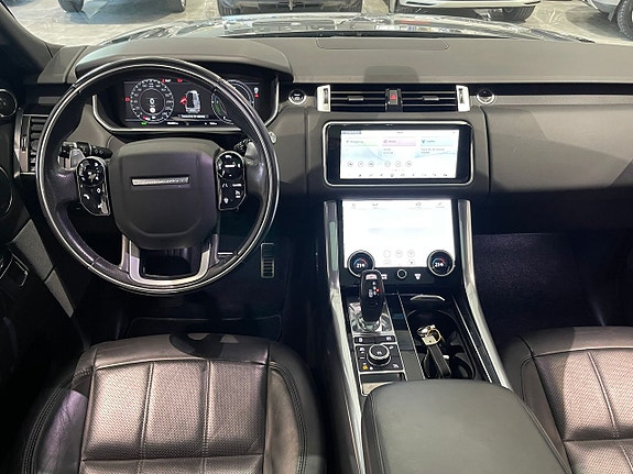 Land Rover Range Rover Sport 11 of 30