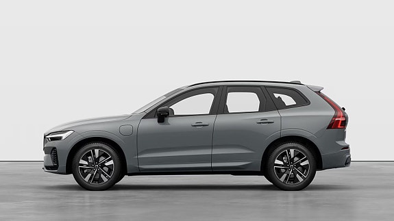 Volvo XC60 2 of 10