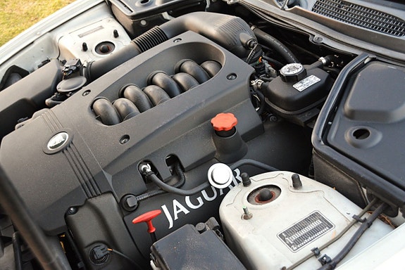 Jaguar XK 22 of 30