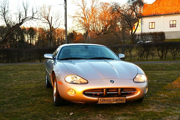Jaguar XK 9 of 30