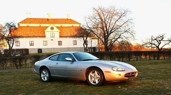 Jaguar XK 8 of 30