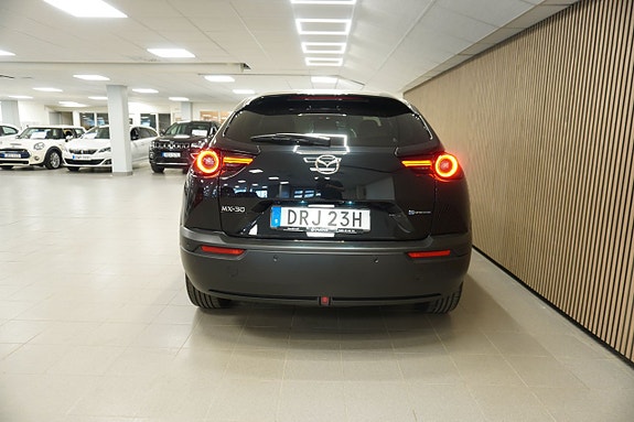 Mazda MX-30 9 of 15