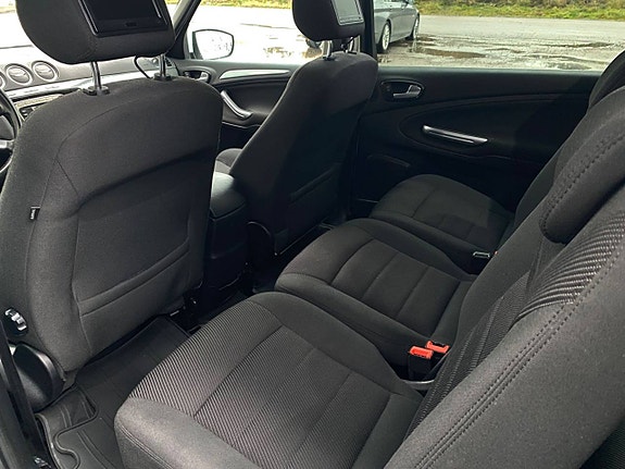 Ford S-MAX 5 of 5
