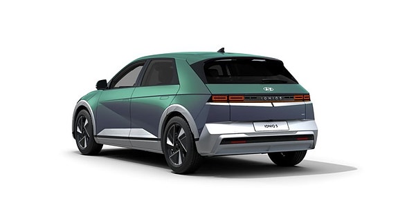 Hyundai Ioniq 5 3 of 6