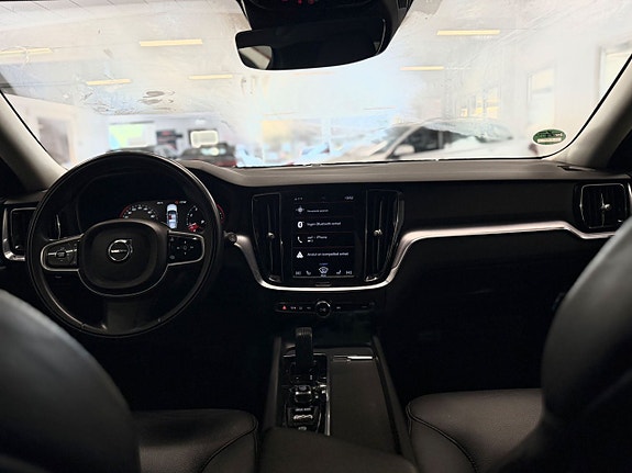 Volvo V60 17 of 21