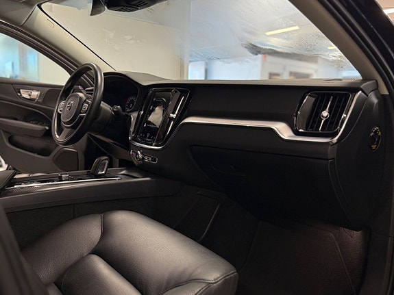 Volvo V60 13 of 21