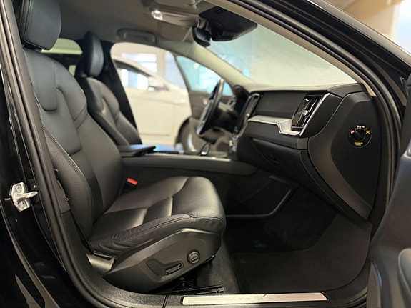 Volvo V60 14 of 21