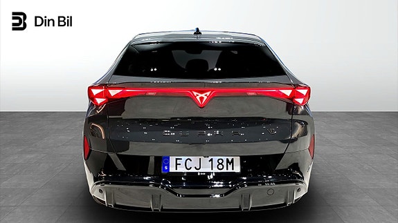Cupra Tavascan 4 of 9