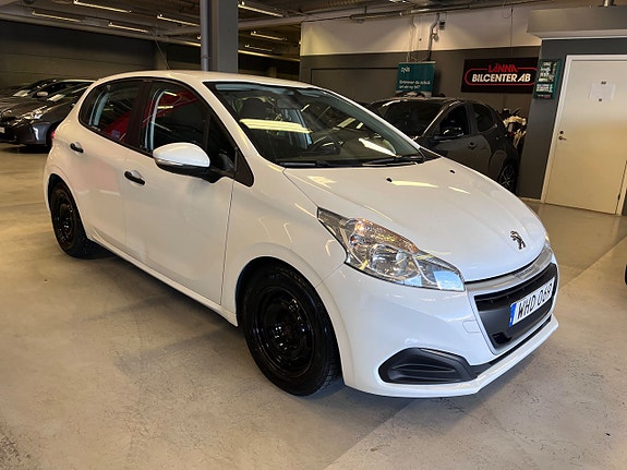 Peugeot 208 5 of 5