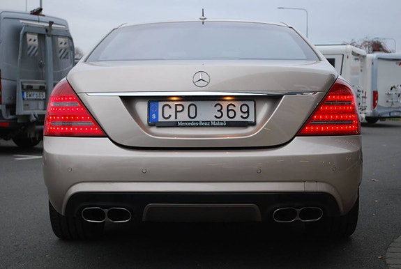 Mercedes-Benz S600 5 of 18