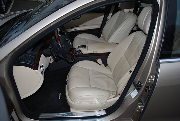 Mercedes-Benz S600 7 of 18