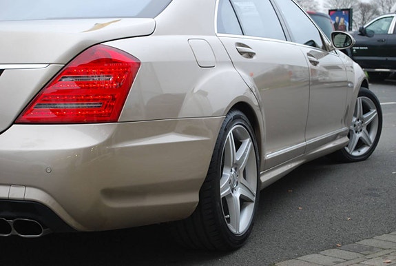Mercedes-Benz S600 13 of 18