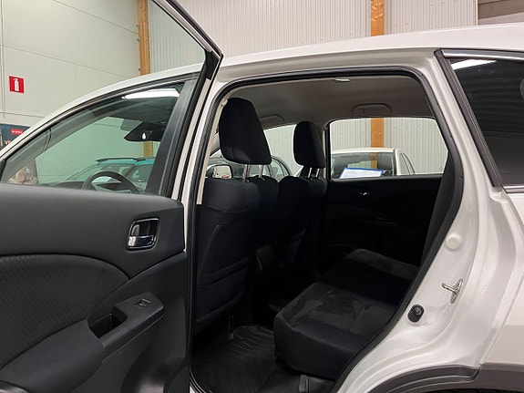 Honda CR-V 13 of 15