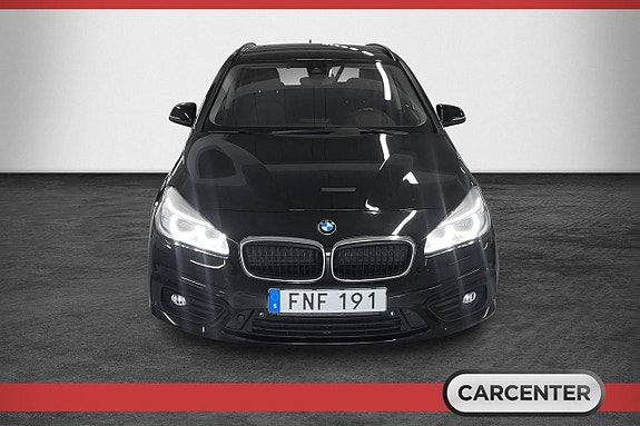 BMW 216d 2 of 5