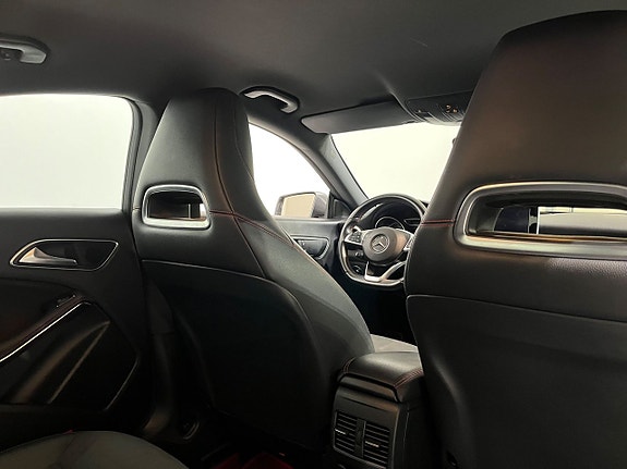 Mercedes-Benz CLA200 7 of 15