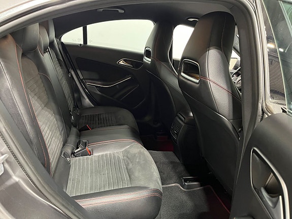Mercedes-Benz CLA200 6 of 15