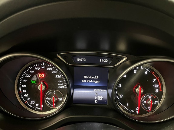 Mercedes-Benz CLA200 15 of 15