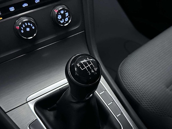 Volkswagen Golf I 18 of 21