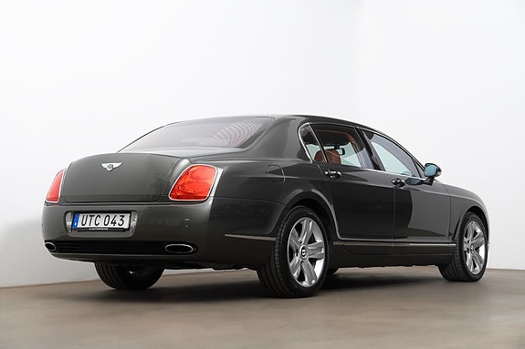 Bentley Continental Flying Spur 4 of 5