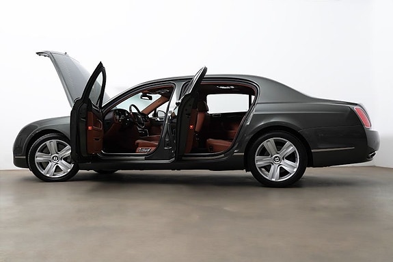 Bentley Continental Flying Spur 8 of 27