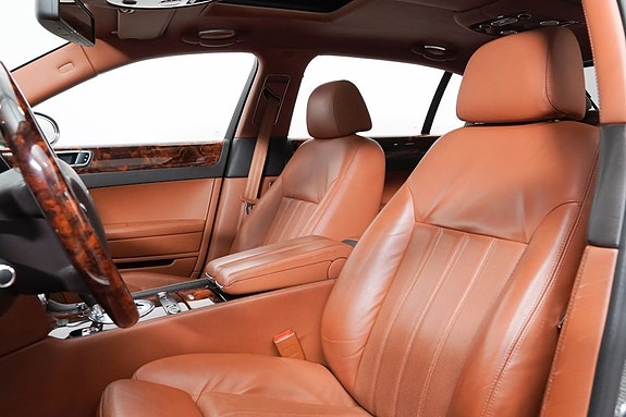 Bentley Continental Flying Spur 11 of 27