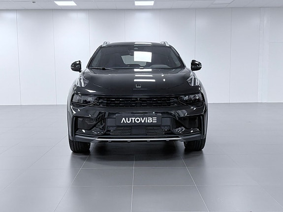 Lynk & Co 01 5 of 30