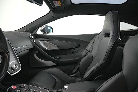 McLaren GT 20 of 27