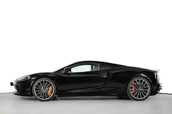 McLaren GT 2 of 5