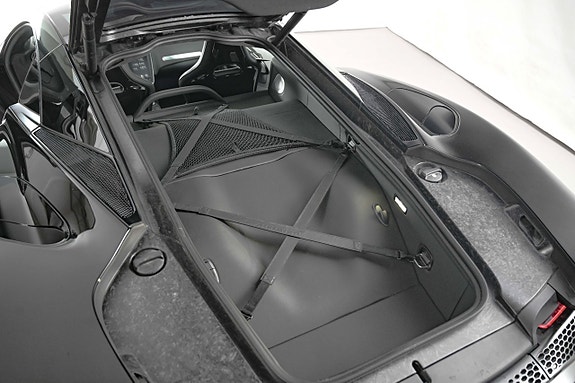McLaren GT 19 of 27