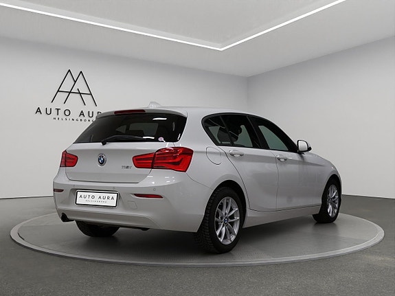 BMW 118i 4 of 16