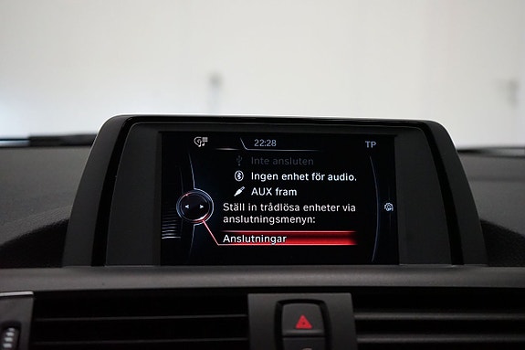 BMW 118i 13 of 16