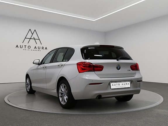 BMW 118i 6 of 16