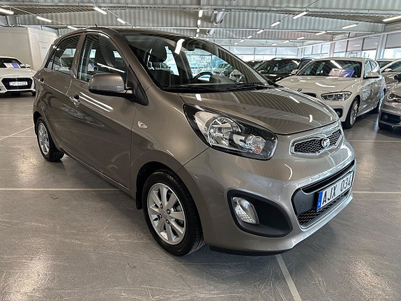 Kia Picanto 2 of 5