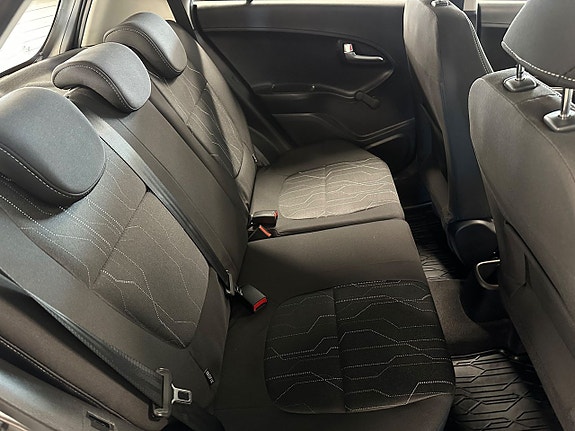 Kia Picanto 6 of 14