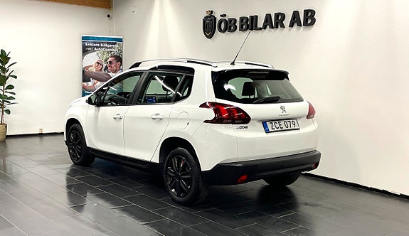 Peugeot 2008 3 of 5