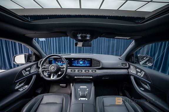 Mercedes-Benz GLE53 21 of 25