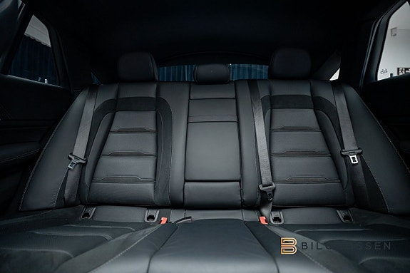 Mercedes-Benz GLE53 23 of 25