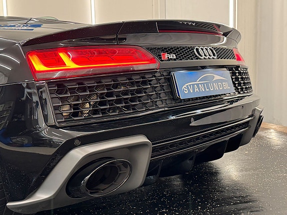 Audi R8 10 of 25