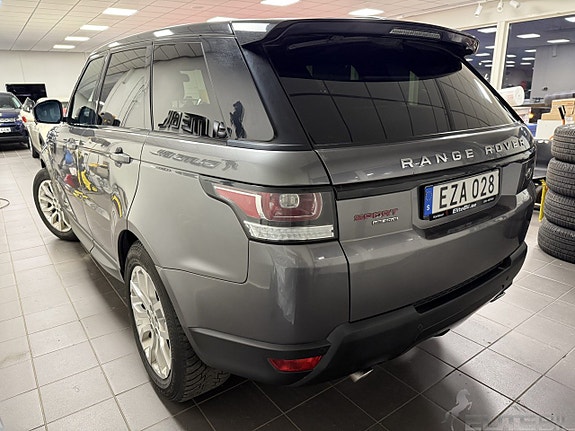 Land Rover Range Rover Sport 3 of 5