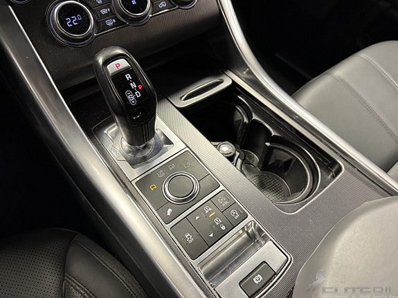 Land Rover Range Rover Sport 16 of 25