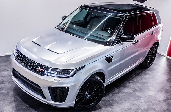 Land Rover Range Rover Sport 4 of 5
