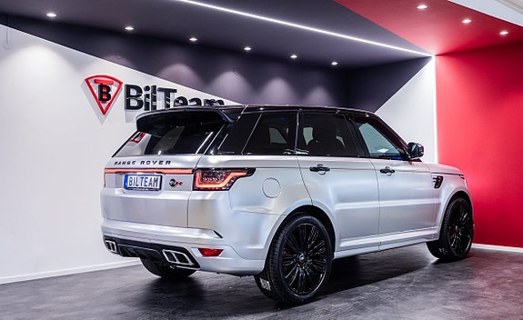 Land Rover Range Rover Sport 9 of 27